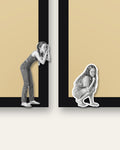 Gap Peek – close-up of the two wooden figures at the gap between the frames